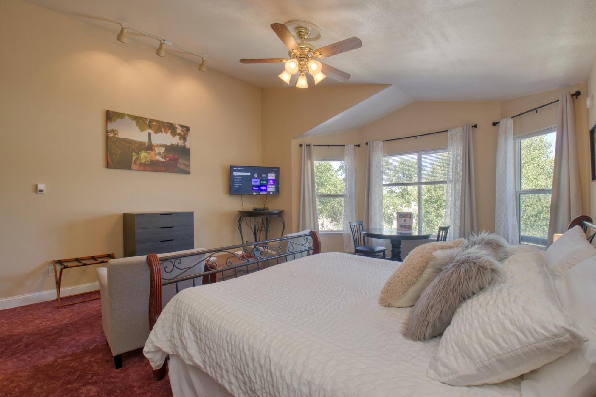 그랑 융티온 Castle Creek Manor B&B 외부 사진