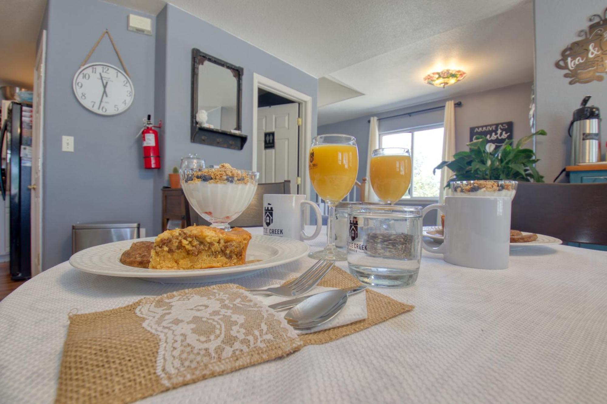 그랑 융티온 Castle Creek Manor B&B 외부 사진