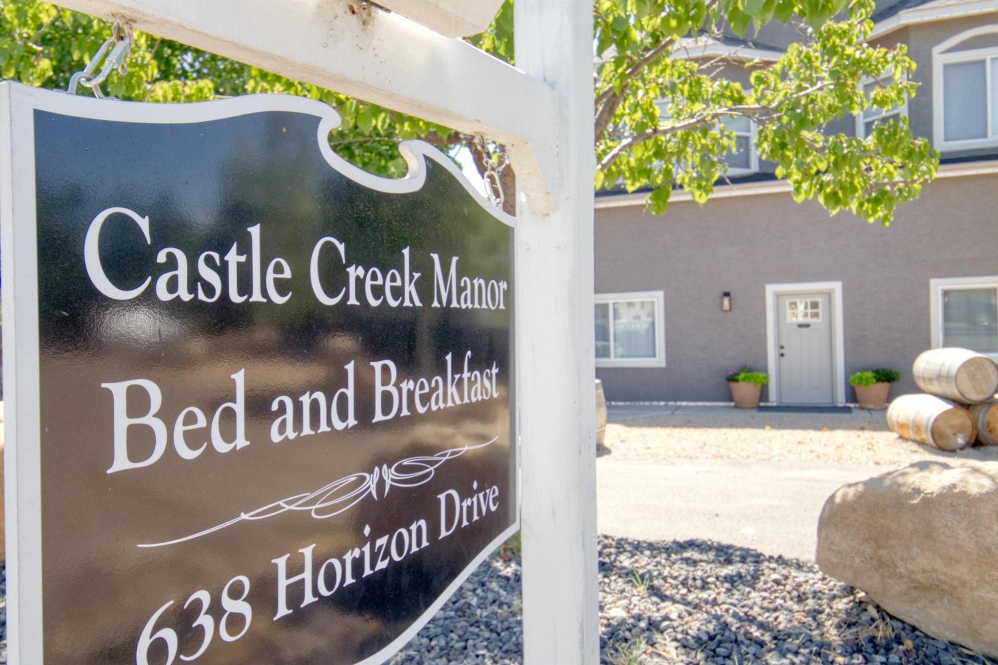 그랑 융티온 Castle Creek Manor B&B 외부 사진
