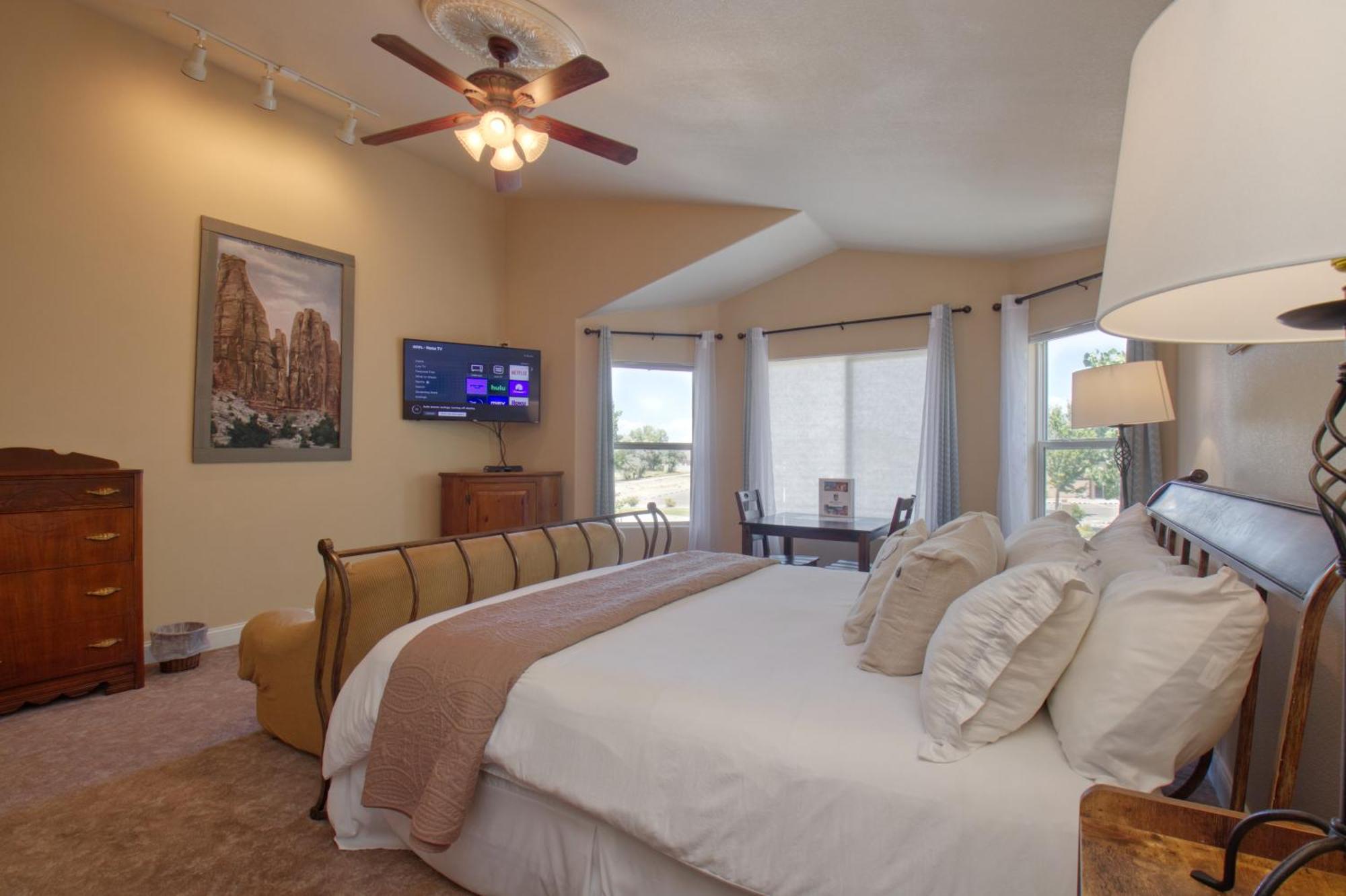 그랑 융티온 Castle Creek Manor B&B 외부 사진