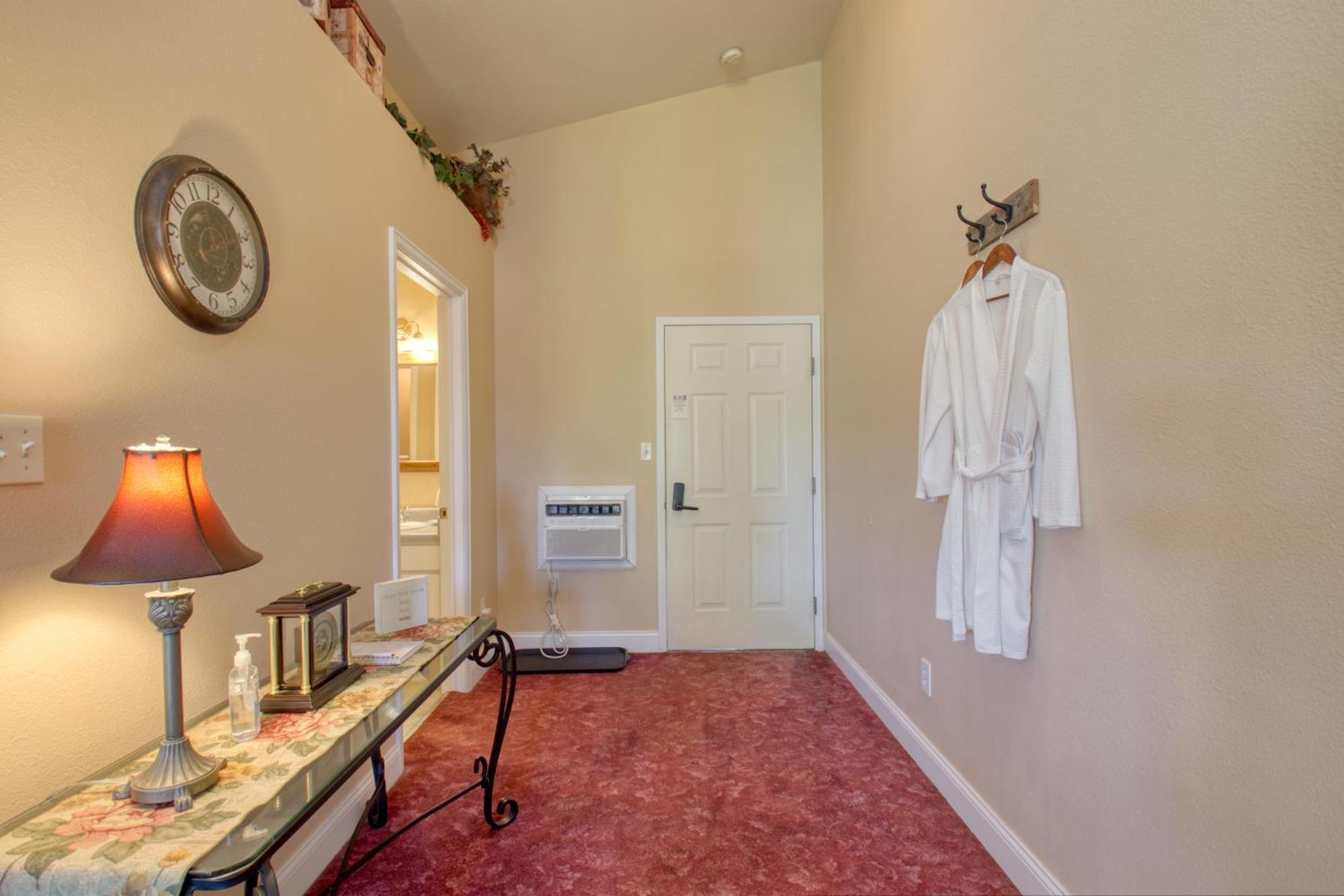 그랑 융티온 Castle Creek Manor B&B 외부 사진